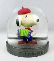 Snoopy - Comicq Spain Snow Dome - Snoopy plays accordion