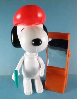 Snoopy - Figurine articul�e 18 cm Premium McDonald - Snoopy Dessinateur