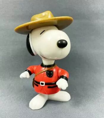 Snoopy - Figurine articul�e Premium McDonald - Snoopy Canada