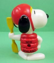 snoopy___figurine_articulee_premium_mcdonald___snoopy_nouvelle_zelande__1_