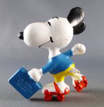 Snoopy - Figurine PVC Schleich - Snoopy Ecolier en Patin à Roulette (T-Shirt Bleu)