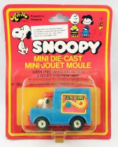 Snoopy - Hasbro Aviva - Mini Die-Cast \ Fun Van Snoopy\ 