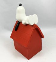 Snoopy - Résine Plastoy Collectoys - Snoopy couché sur sa Niche