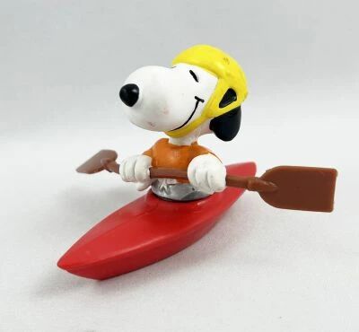Snoopy - Schleich PVC Figure - Snoopy in Kayak