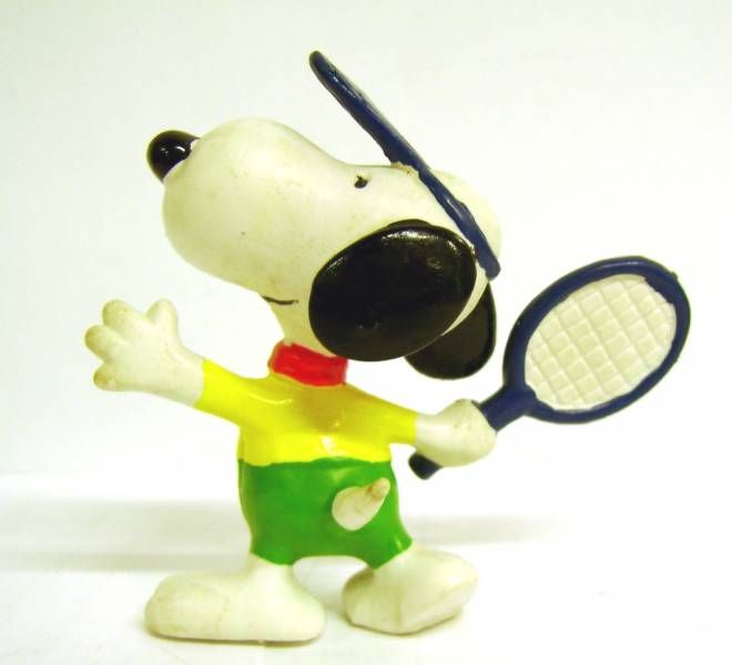 FIGURINE PVC BD SNOOPY PEANUT SCHLEICH PLAY TENNIS AS AGASSI WITH HAT 