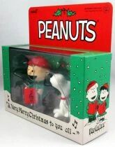 Snoopy & the Peanuts - Super7 ReAction Figures - Caroling Charlie Brown & Snoopy \ Merry Christmas\ 