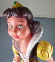 Snow White - 16\'\' Squeeze Ledra - Snow White