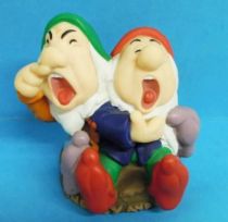Snow White - Plastic Figure - Sneezy and Sleepy dwarfs