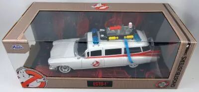 S.O.S. Fant�mes (Ghostbusters) - Ecto-1 - Vehicule m�tal 1/24�me - Jada Toys