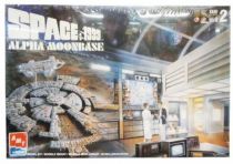 Space 1999 - AMT ERTL Model Kit - Moon Base Alpha