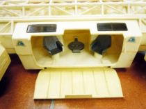 Space 1999 - Mattel 1975 - Eagle 1 Spaceship with figures (loose in box)