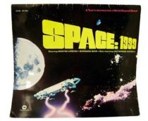 Space 1999 - Warner Books - Wall Calendar with Full Color Pictures 1976