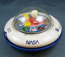 space_toy___vehicule_a_piles___nasa_spaceship_flying_sauce__masudaya__02