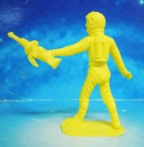 Space Toys - Comansi Plastic Figures - OVNI 2014: Astronaut (yellow)