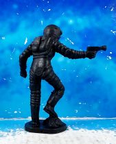 Space Toys - Figurines Plastiques - Cosmonaute pied droit sur rocher & spacegun (Bonux couleur noire)