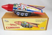 ASTRONAUT SPACE COMMANDER ROCKET TIN TOY SPARKING TIN Litho Toy Friction