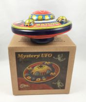 Space Toys - Jouet Mécanique en Tôle - Mystery UFO Saturn (Tin Treasures)
