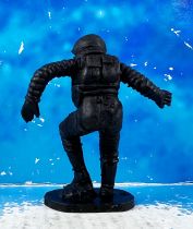 Space Toys - Plastic Figures - Cosmonaut left foot on rock (Bonux black color)