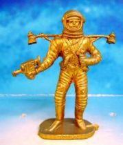 Space Toys - Plastic Figures - Cosmonaut with camera & jet-pack (Bonux gold color)