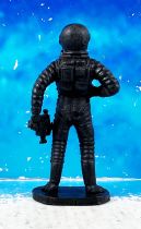 Space Toys - Plastic Figures - Cosmonaut with camera (Bonux black color)