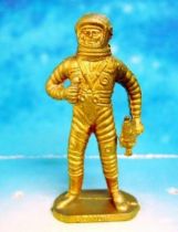 Space Toys - Plastic Figures - Cosmonaut with camera (Bonux gold color)