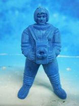 Space Toys - Plastic Figures - Kellogs Rice Krispies Spaceman with Camera (blue)