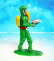 Space Toys - Plastic Figures - Outer Space Bazaar: Alien with Ray Gun