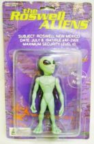 Space Toys - Plastic Figures - Roswell Aliens (Street Players)