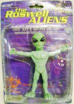 Space Toys - Plastic Figures - Roswell Aliens (Twist\'em Flex\'em) Street Players