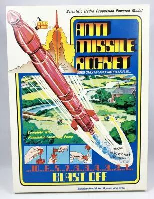 Space Toys - STAR Flight (Timpo Toys) 1977 - Anti Missile Rocket (propulsion � eau)