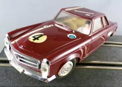 Stabo 40016 - Mercedes 230SL Bordeaux N�4 Vitrage Transparent Parechocs Chrom�s sans Boite 1/32