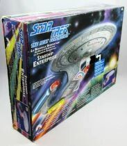 Star Trek The Next Generation - Playmates - USS Enterprise 1701-D light & sound starship