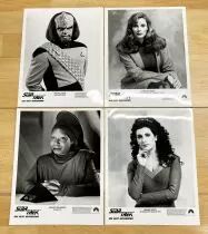 Star Trek The Next Generation - Set of 9 vintage Photos and 8 slides for the press