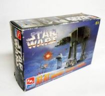 Star Wars - AMT/ERTL Snapfast Wind-Up Action Walker - AT-AT