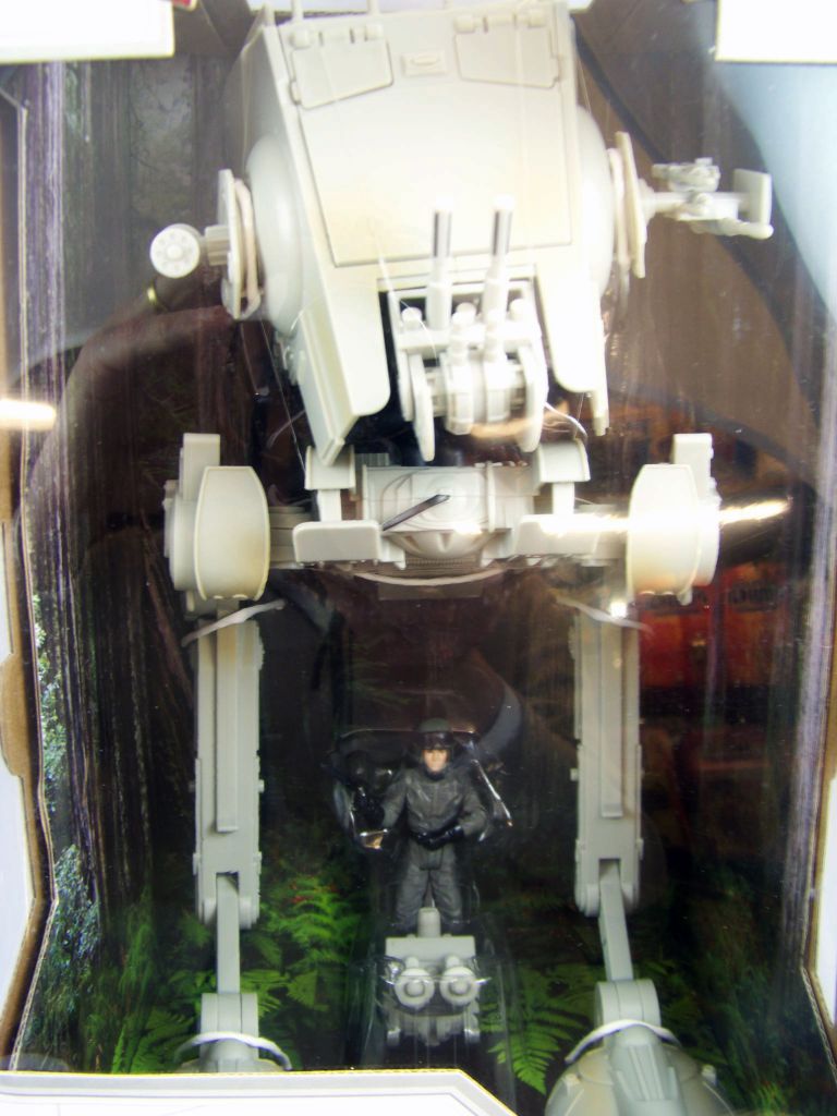 Star Wars (Legacy Collection) - Hasbro - AS-ST (includes AT-ST Driver figure )