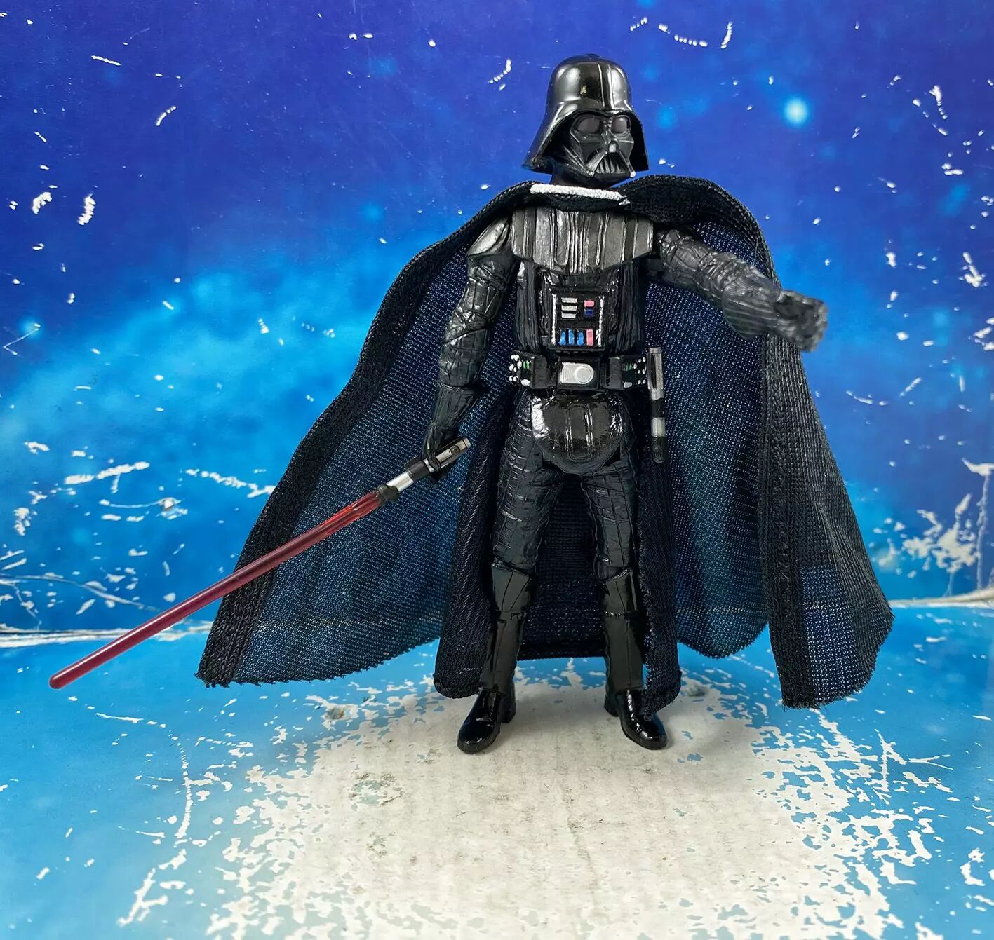 Star Wars (Loose) Kenner/Hasbro Darth Vader (Lightsaber Attack!)