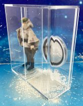 Star Wars (POTF) - Kenner - Luke Skywalker Battle Poncho w/Display Case