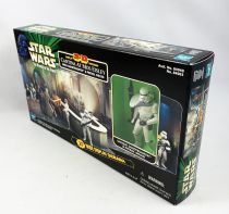 Star Wars (The Power of the Force) - Hasbro - Cantina at Mos Eisley with Sandtrooper & Patrol Droid (Display 3-D Diorama)