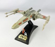 Star Wars Action Fleet - Luke\'s X-Wing Starfighter w/Luke Skywalker & R2-D2 - Galoob (occasion)