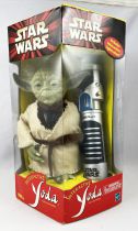 Star Wars Episode 1 - Hasbro/Tiger Electronics - Interactive Yoda and Lightsaber