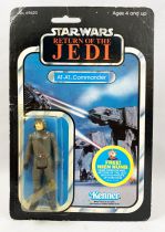 Star Wars ROTJ 1983 - Kenner 48back A - AT-AT Commander (Palitoy Customer Serv. Sticker)