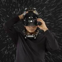 Star Wars The Black Series - Hasbro - Darth Vader\'s Electronic Helmet