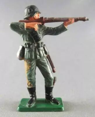 Starlux - 2�me GM - Allemand - Tireur Fusil Debout (r�f V7) 1