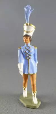 Starlux - Cirque - s�rie 69 - Majorette d�filant bleu ciel (r�f 5635)