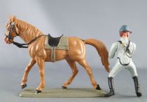 Starlux - Confederates - Series regular - Mounted Trooper looking right brown horse (ref CSXX)