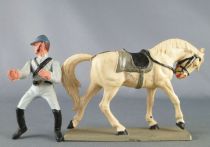 Starlux - Confederates - Series regular - Mounted Trooper looking right white horse (ref CSXX)