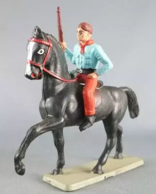 Starlux - Cow-Boys - S�rie 63 Luxe - Cavalier Fusil � la main (bleu & rouge) cheval noir (r�f 4417)