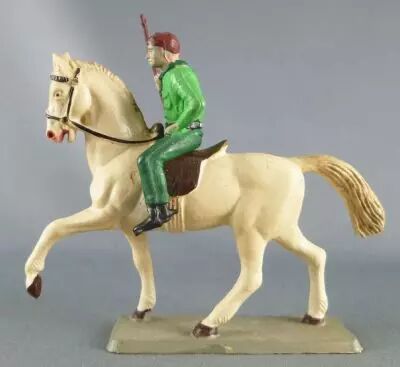 Starlux - Cow-Boys - S�rie 63 Luxe - Cavalier Fusil � la main (vert) cheval blanc (r�f 4417)
