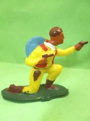 Starlux - Cow-Boys - Series 53 - Footed Kneeling firing gun (yellow) (r�f 124)