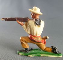 Starlux - Cow-Boys - Series 57 (Regular) - Footed Kneeling firing rifle (yellow & ochre) (ref 122)